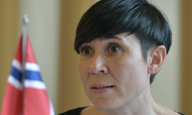 - Må stå samlet i fordømmelsen av Russland